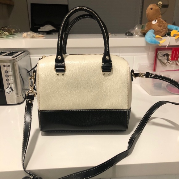 Kate Spade Purse - Picture 4 of 6